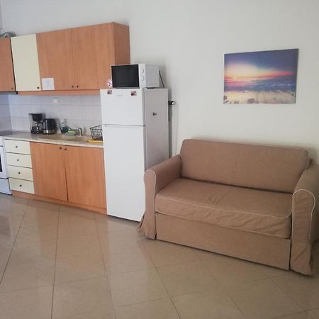 Apartment By The Beach - Nei Epivates Néoi Epivátai Dış mekan fotoğraf