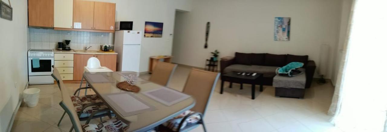 Apartment By The Beach - Nei Epivates Néoi Epivátai Dış mekan fotoğraf