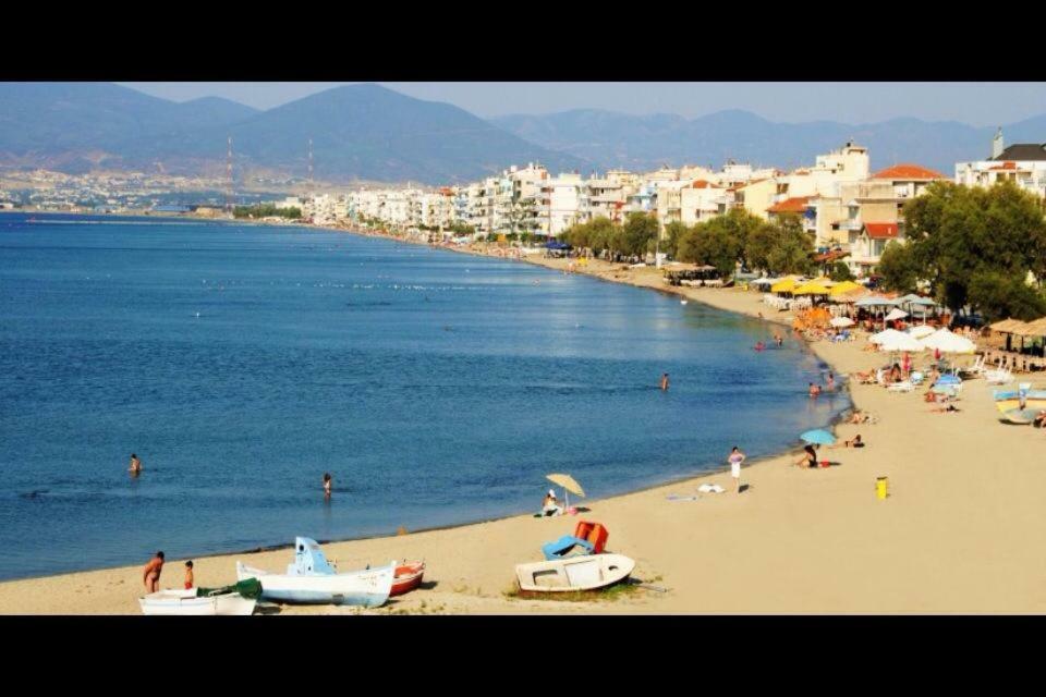 Apartment By The Beach - Nei Epivates Néoi Epivátai Dış mekan fotoğraf